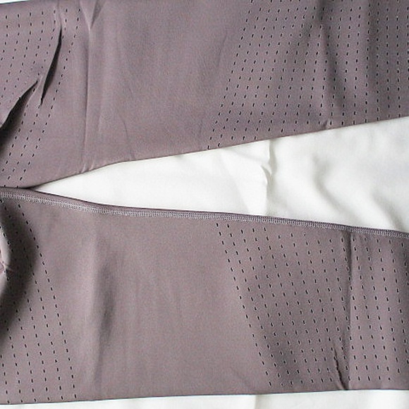 ULTRACOR - Perforated Leggings - XS - Picture 8 of 8